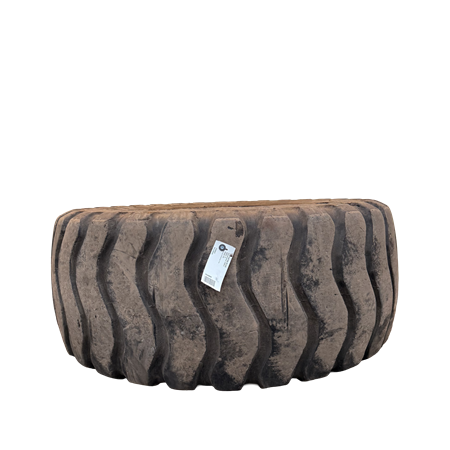 Däck med fälg 20,5x25